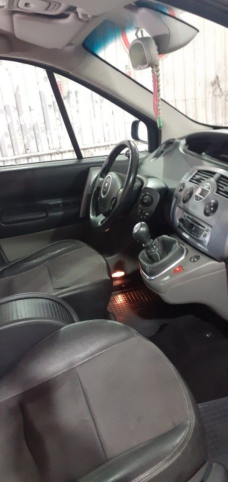 Renault Grand Scenic: фото владельца