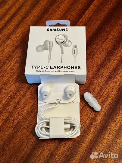 Наушники Samsung AKG с разъёмом Type-C