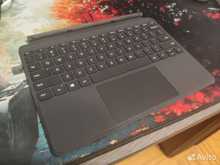 Клавиатура type cover surface go