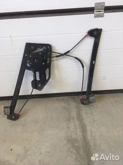 Передний стеклоподъемник bmw e38