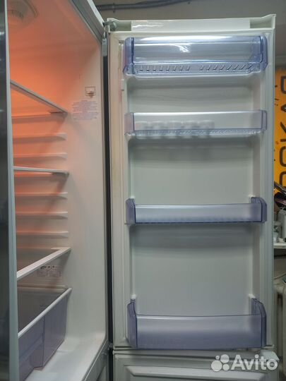 Холодильник beko. Узкий