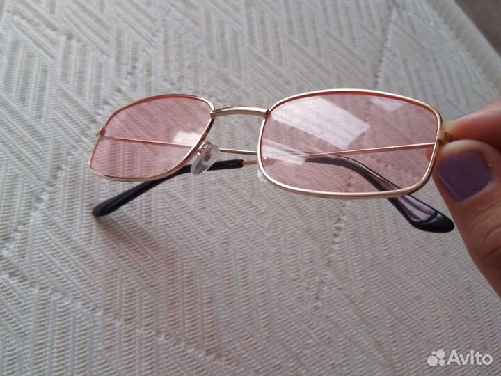 Розовые очки