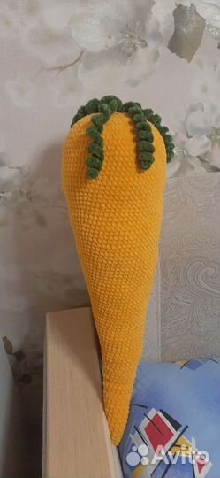 Вязанная морковка