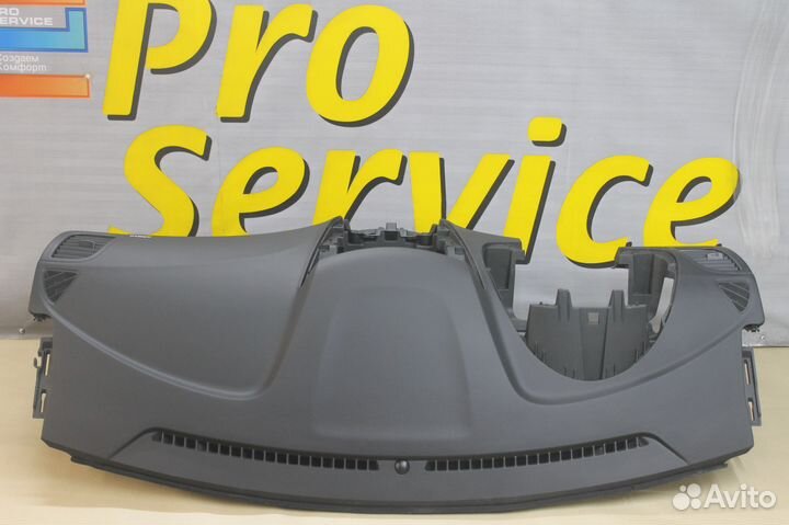 Торпедо Hyundai Solaris панель парприз