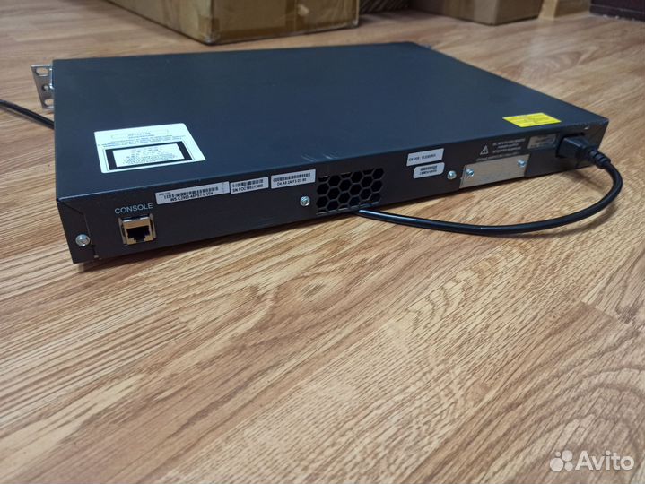 PoE коммутатор Cisco Catalyst ws-c2960-48pst-l