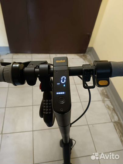 Электросамокат ninebot max g30