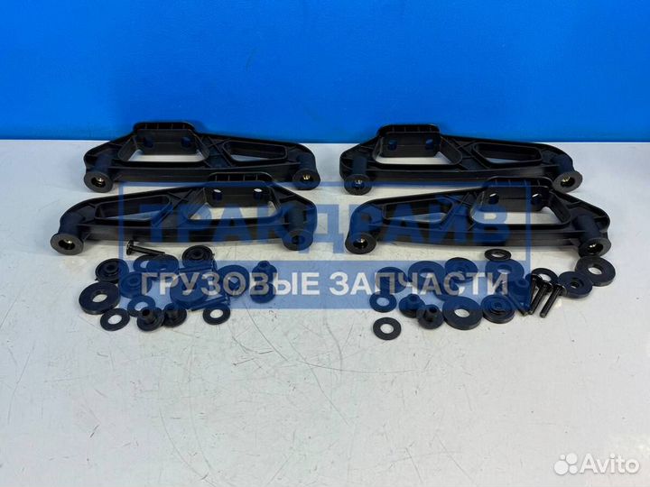 Комплект креплений солнцезащитного козырька Ивеко