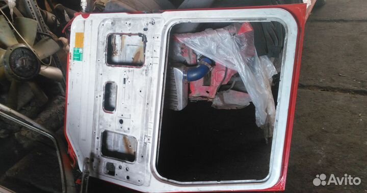 Дверь левая MAN F2000 F90