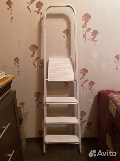 Лестница-стремянка бу