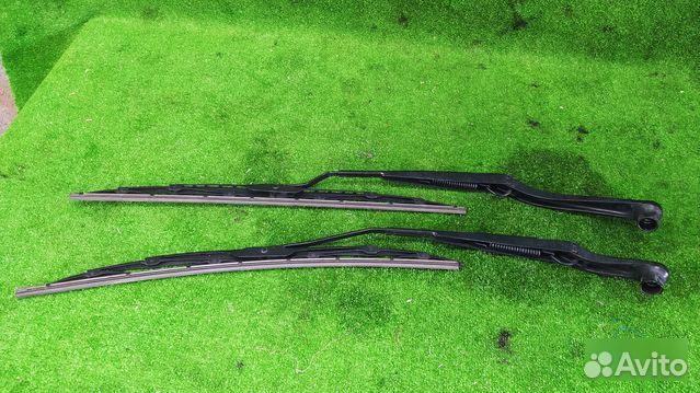 Поводок дворника передний Chrysler 300C седан EZD