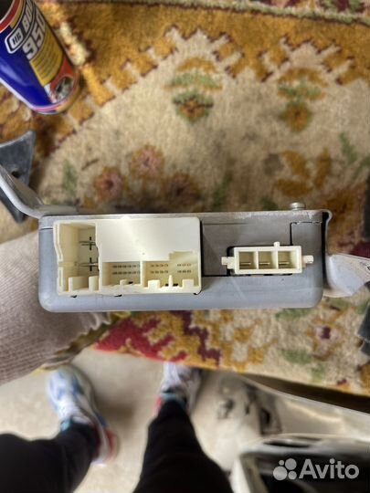 Блок управления рулевой рейкой toyota corolla e150