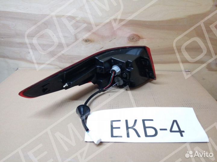 Фонарь правый Kia Rio FB