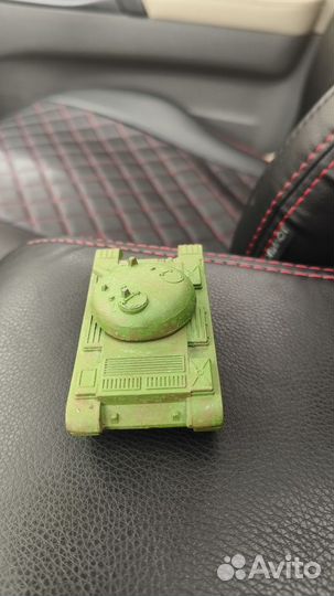Игрушка танк СССР
