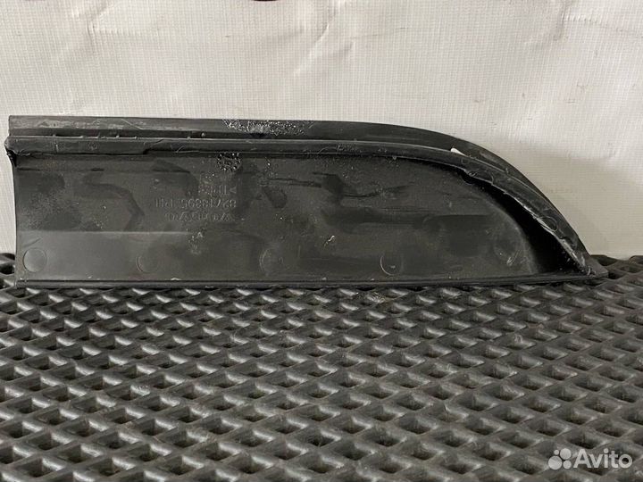 Резинка спойлера Volvo FH4 82718895