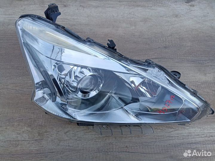 Фара ксеноновая правая Nissan Teana L33 QR25DE
