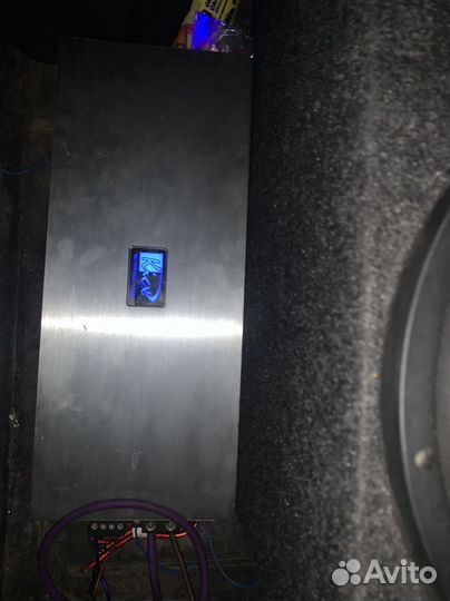 Сабуфер и усилитель моноблок