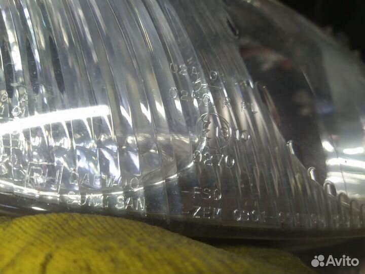 Стекло правой фары Ланос Шанс Сенс