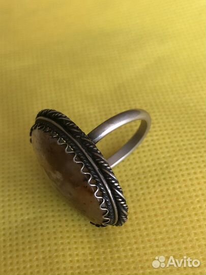 Кольцо с натуральным камнем 18 размер