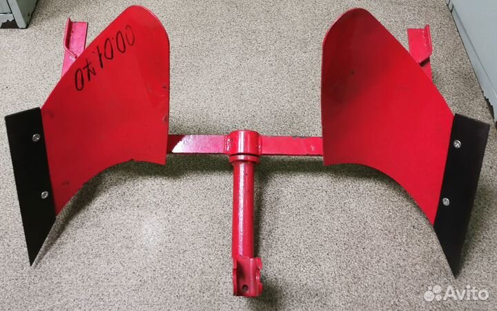 Плуг оборотный для мотоблока Dde