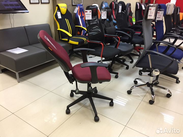 Кресло офисное chairman 661 бордовое