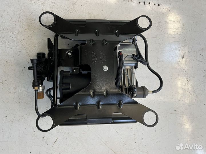 Компрессор пневмоподвески land range rover l322
