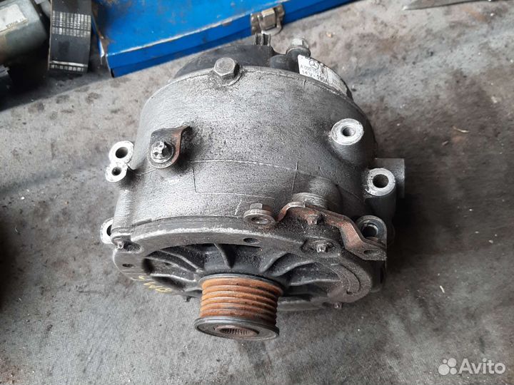 Генератор Мерседес 2.7 дизель A0001502550