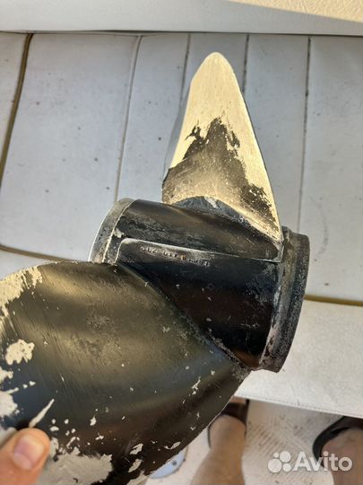 Гребной винт Bravo 2