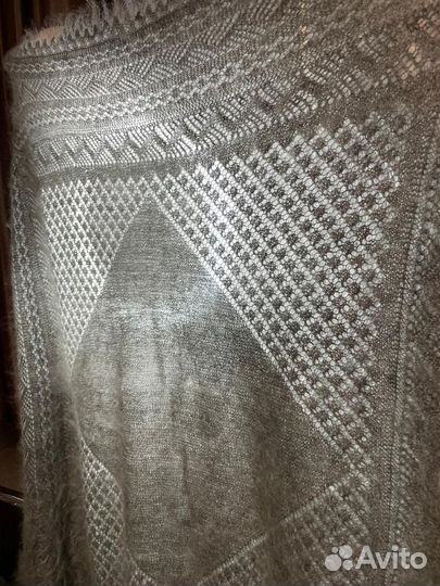 Оренбургские пуховые платки в ассортименте, шаль