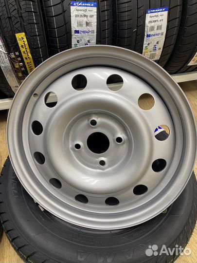 Штампованные диски R15 Solaris Rio тзск