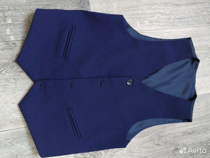 Школьный костюм тройка