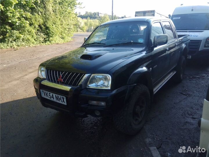 Разбор на запчасти Mitsubishi L200 1996-2006