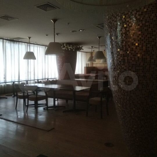 Торговое помещение 200 кв.м., Каховка ул., 27