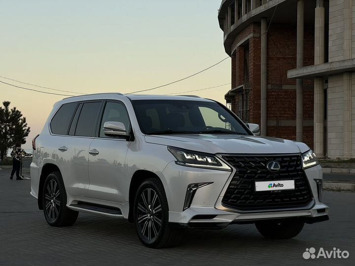 Lexus LX 5.7 AT, 2018, 187 200 км