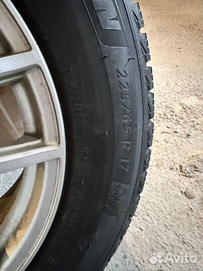 Michelin X-Ice Snow SUV 225/65 R17