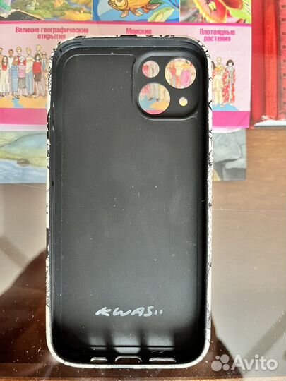 Чехол на iPhone 13