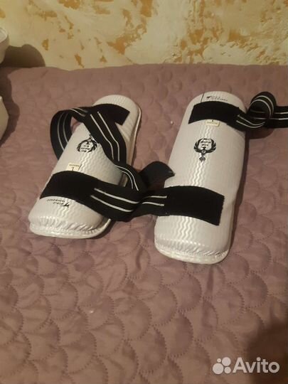 Наколенники