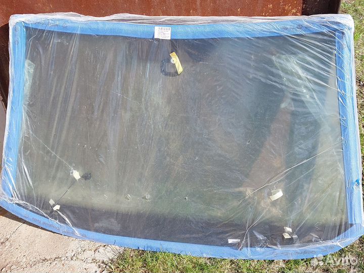 Лобовое стекло