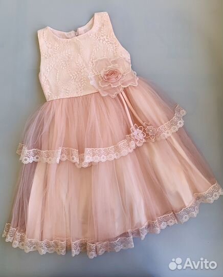 Платье нарядное новое 104, 110