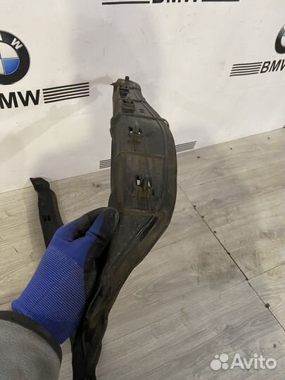 Пыльник крыла переднего правого/левого BMW G20