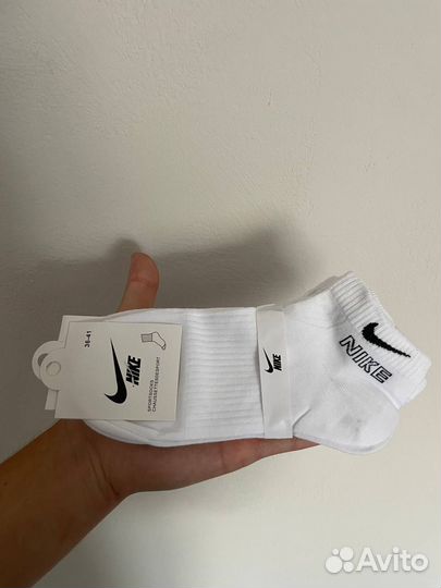 Носки Nike белые unisex