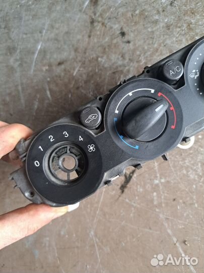 Блок управления климатом Ford Mondeo
