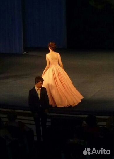 Вечернее платье в пол