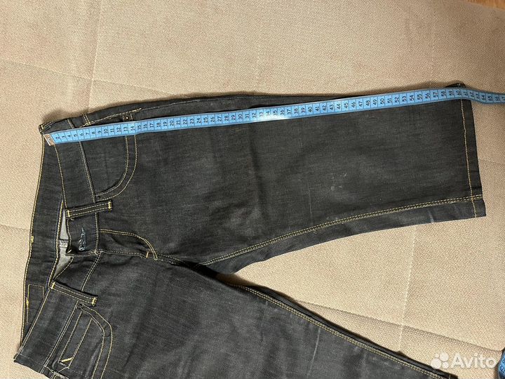 Джинсы бриджи Levi's, 42 размер