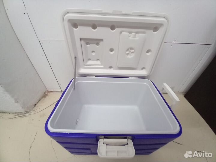 Термоконтейнер (Cooler Box) 40 литров