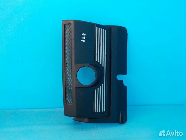 Декоративная крышка двигателя левая volkswagen Tou