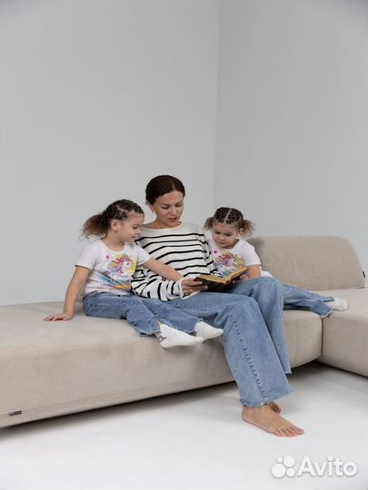 Диван прямои 4400х1700 мм