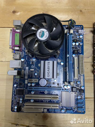 Материнские платы 775