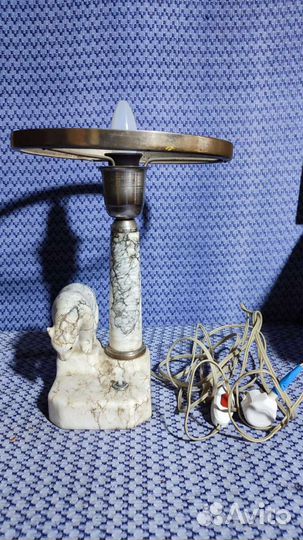 Лампа настольная