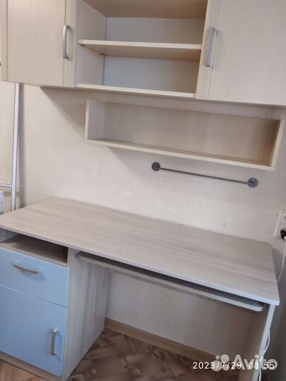 Стол письменный, полки и штанга