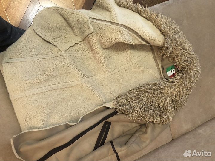 Продам дубленку женскую